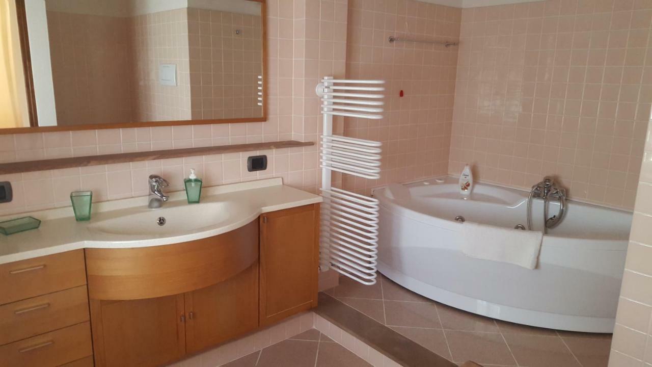 La Vedetta Apartment Lucca Luaran gambar